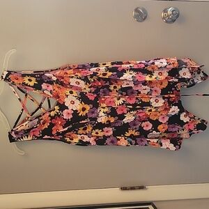 Torrid floral tank top size 00 (M/L)